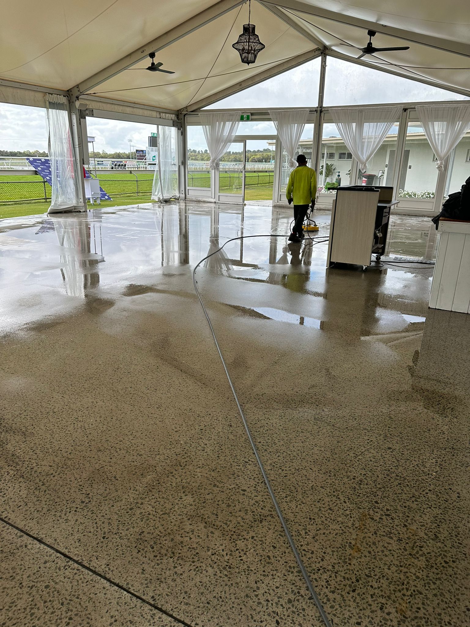 cmbm_office_cleaning_web - Clean Maintaain Build Manage - 28052025 05- Sunshine Coast office 04